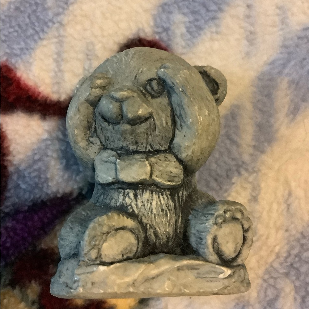 Mt. Saint Helens Teddy Bear Sculpture